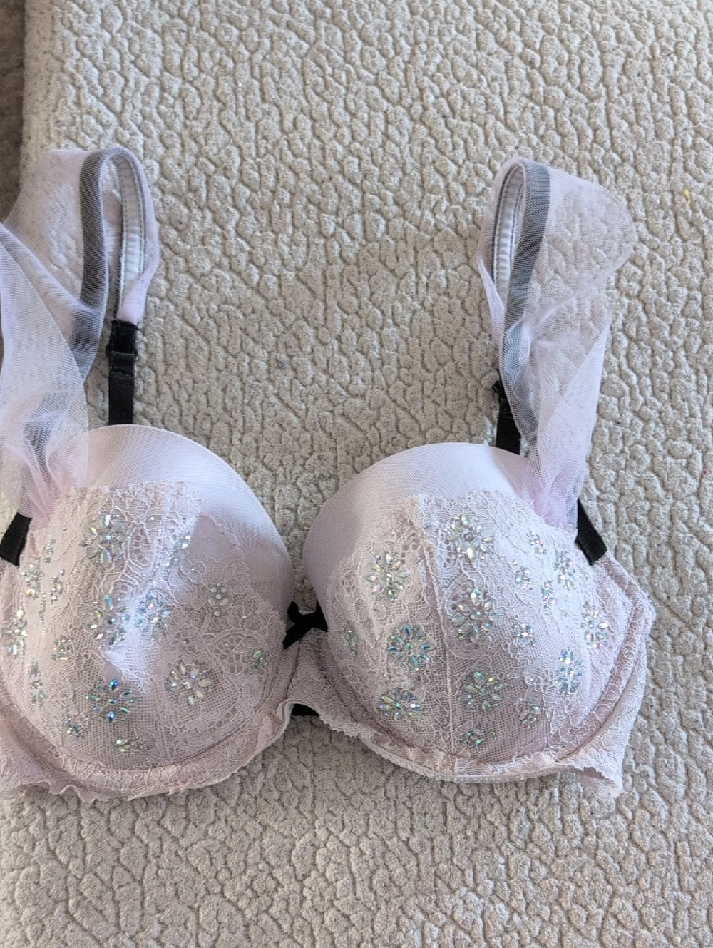 Victoria's Secret Pale Pink Embellished Lace Push-Up Bra